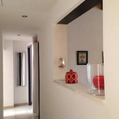 Arlette La Petite Maison Arlesienne *
